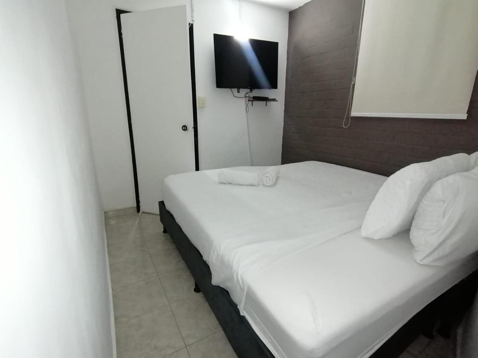 Aw Hotel Urban 80 麦德林 外观 照片
